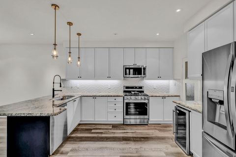 Photo 9 at 63 Kerfoot Crescent, Historic Lakeshore Communities, Georgina