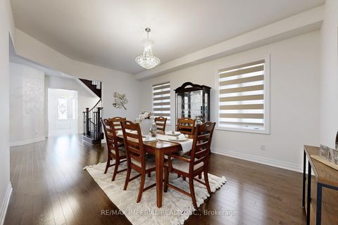 Photo 6 at 211 Touch Gold Crescent, Bayview Southeast, Aurora