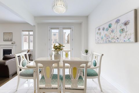 Photo 13 at 211 Touch Gold Crescent, Bayview Southeast, Aurora