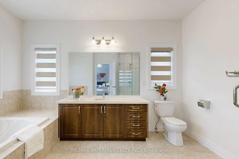 Photo 23 at 211 Touch Gold Crescent, Bayview Southeast, Aurora