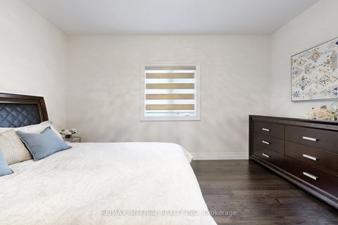 Photo 28 at 211 Touch Gold Crescent, Bayview Southeast, Aurora