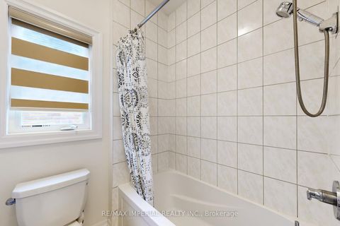 Photo 32 at 211 Touch Gold Crescent, Bayview Southeast, Aurora