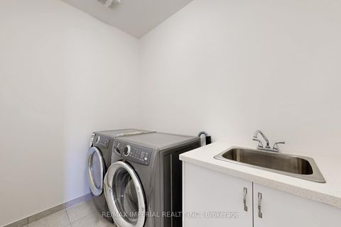 Photo 41 at 211 Touch Gold Crescent, Bayview Southeast, Aurora