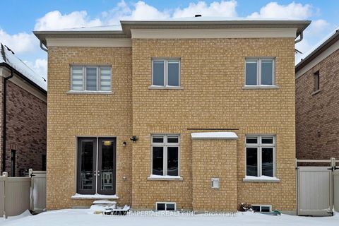 Photo 46 at 211 Touch Gold Crescent, Bayview Southeast, Aurora