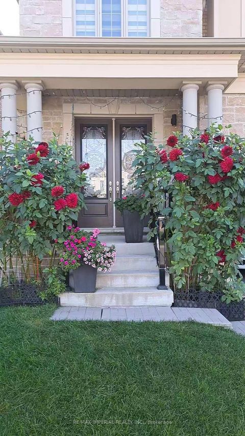 Photo 48 at 211 Touch Gold Crescent, Bayview Southeast, Aurora