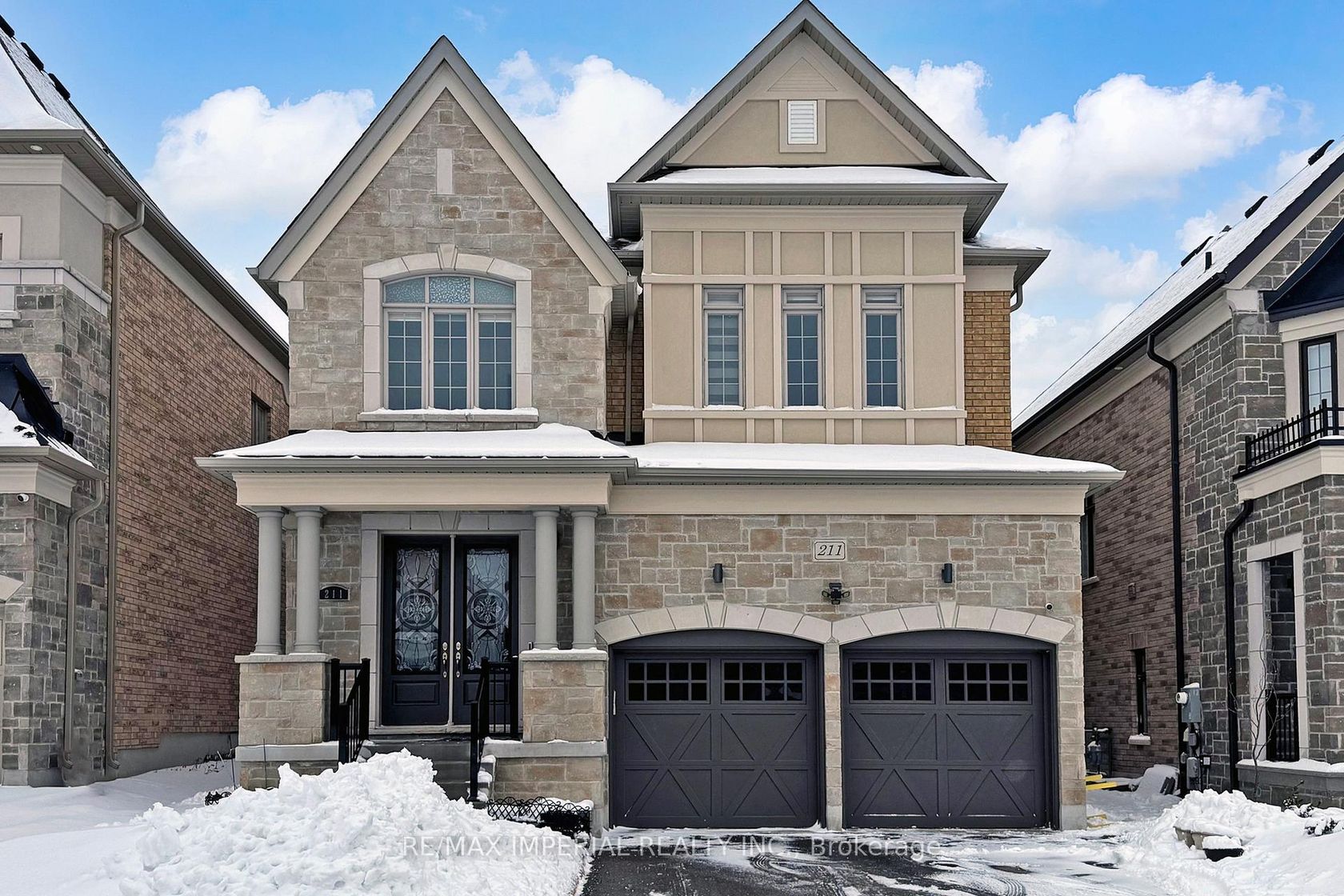 211 Touch Gold Crescent, Bayview Southeast, Aurora photo 5