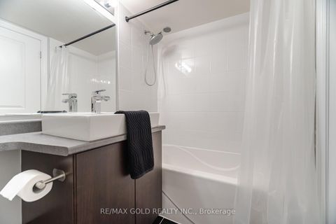 Photo 21 at 311 - 7730 Kipling Avenue, Vaughan Grove, Vaughan