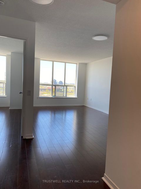 Photo 7 at 1107 - 21 Overlea Boulevard, Thorncliffe Park, Toronto