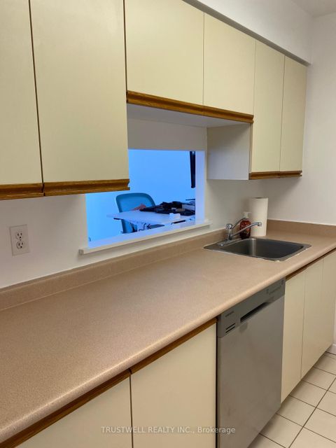 Photo 10 at 1107 - 21 Overlea Boulevard, Thorncliffe Park, Toronto