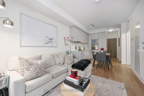Photo 10 at 1215E - 576 Front Street W, Waterfront Communities C1, Toronto