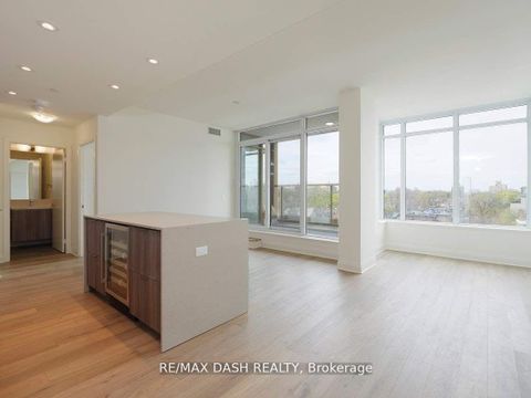 Photo 3 at 151 AVENUE Road, Annex, Toronto