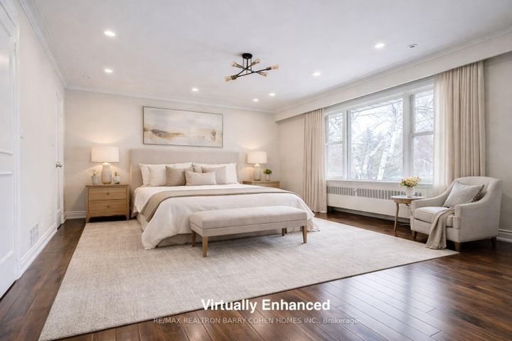 Photo 15 at 19 Lower Links Road, Windfields, Toronto