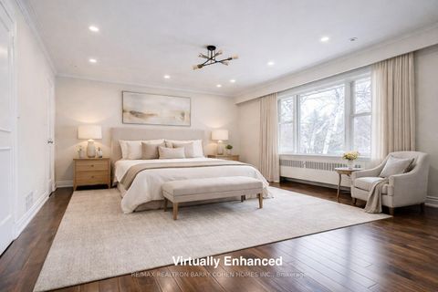 Photo 15 at 19 Lower Links Road, Windfields, Toronto