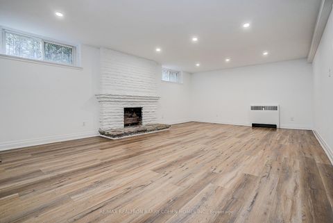 Photo 33 at 19 Lower Links Road, Windfields, Toronto