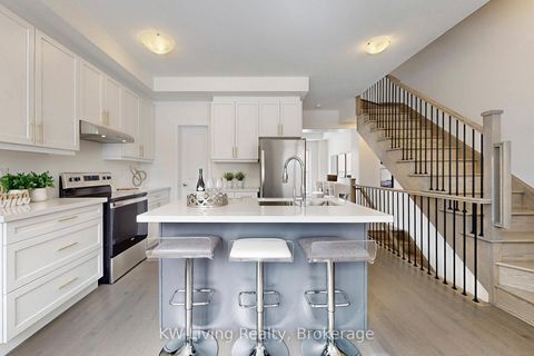 Photo 9 at 62 York Downs Boulevard, Angus Glen, Markham