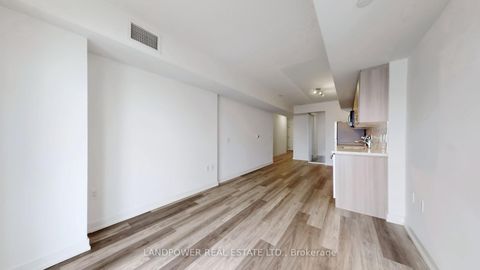 Photo 9 at 528 - 556 Marlee Avenue, Glen Park, Toronto