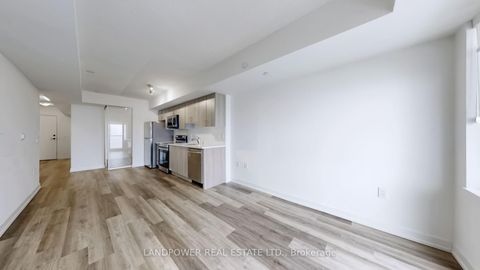 Photo 10 at 528 - 556 Marlee Avenue, Glen Park, Toronto