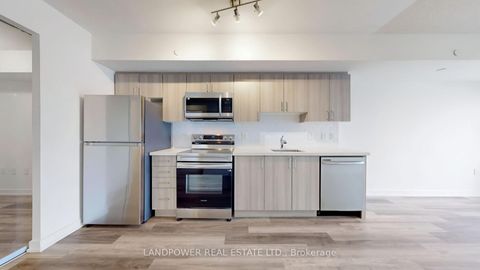 Photo 12 at 528 - 556 Marlee Avenue, Glen Park, Toronto