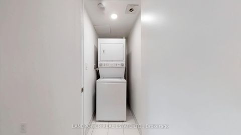 Photo 25 at 528 - 556 Marlee Avenue, Glen Park, Toronto