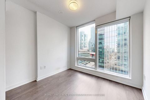 Photo 17 at 1403 - 10 York Street, Waterfront Communities C1, Toronto