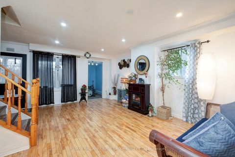 Photo 2 at 1456 Valley Drive, Lakeview, Oshawa