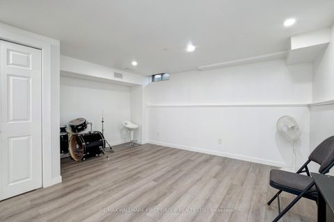 Photo 13 at 1456 Valley Drive, Lakeview, Oshawa