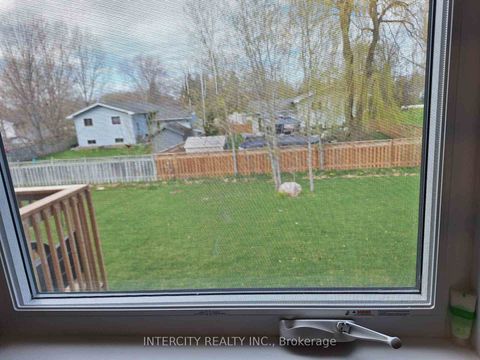 Photo 3 at 343 Quebec Street, Stayner, Clearview