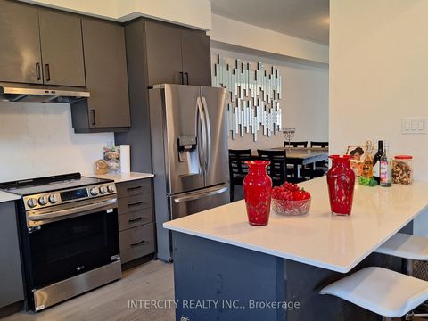 Photo 5 at 343 Quebec Street, Stayner, Clearview