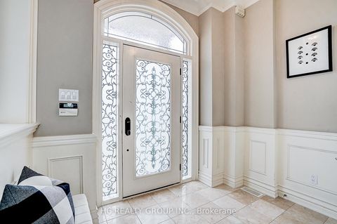 Photo 2 at 546 Melrose Avenue, Nortown, Toronto