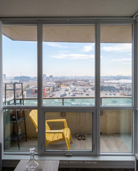 Photo 13 at 909 - 75 Norman Bethune Avenue, Beaver Creek Business Park, Richmond Hill