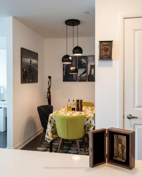 Photo 15 at 909 - 75 Norman Bethune Avenue, Beaver Creek Business Park, Richmond Hill