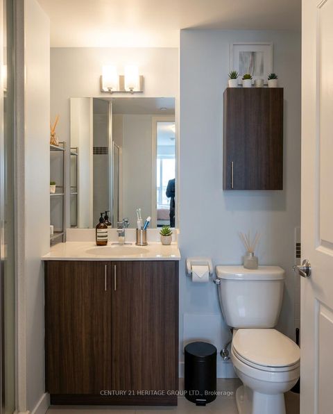 Photo 27 at 909 - 75 Norman Bethune Avenue, Beaver Creek Business Park, Richmond Hill