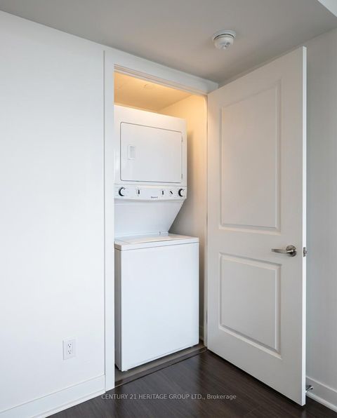 Photo 29 at 909 - 75 Norman Bethune Avenue, Beaver Creek Business Park, Richmond Hill