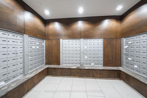 Photo 38 at 909 - 75 Norman Bethune Avenue, Beaver Creek Business Park, Richmond Hill