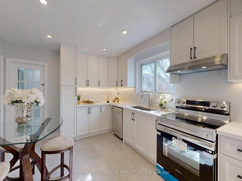 Photo 10 at 17 Ferbane Place, Don Valley Village, Toronto