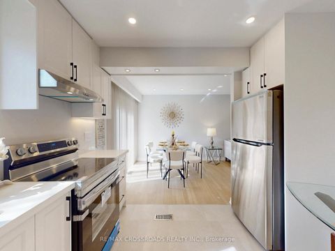 Photo 11 at 17 Ferbane Place, Don Valley Village, Toronto