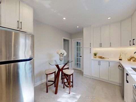 Photo 12 at 17 Ferbane Place, Don Valley Village, Toronto