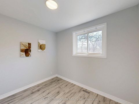 Photo 17 at 17 Ferbane Place, Don Valley Village, Toronto