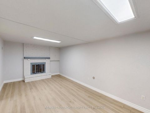 Photo 26 at 17 Ferbane Place, Don Valley Village, Toronto