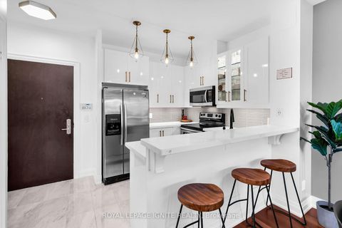 Photo 5 at 704 - 1135 Royal York Road, Humber Valley, Toronto