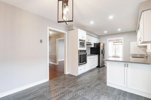 Photo 11 at 2200 Richard Street, Alcona, Innisfil