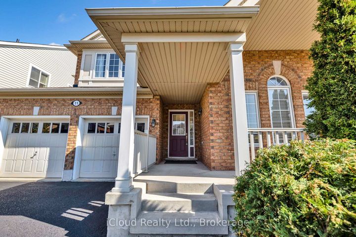 Photo 2 at 11 Bonavista Drive, Credit Valley, Brampton