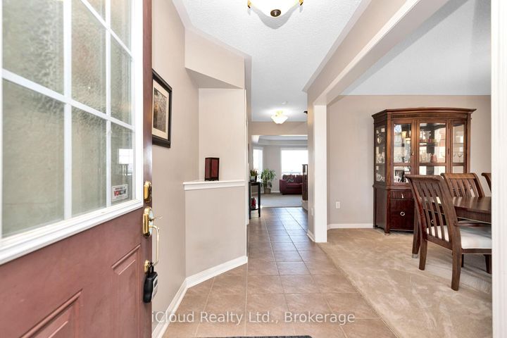 Photo 4 at 11 Bonavista Drive, Credit Valley, Brampton