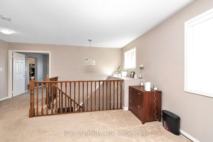 Photo 23 at 11 Bonavista Drive, Credit Valley, Brampton