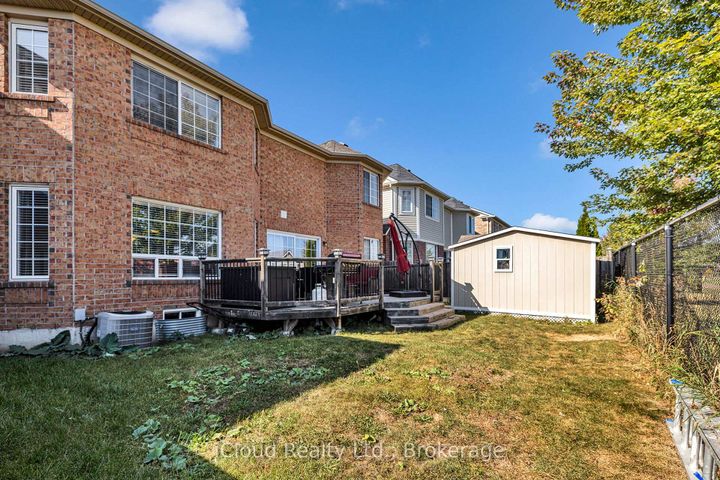 Photo 42 at 11 Bonavista Drive, Credit Valley, Brampton