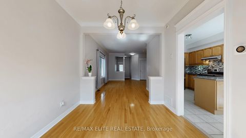 Photo 5 at 62 Macedonia Court, Summerhill Estates, Newmarket