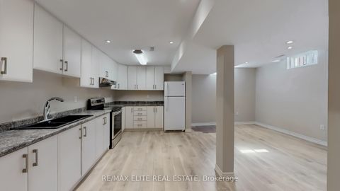 Photo 32 at 62 Macedonia Court, Summerhill Estates, Newmarket