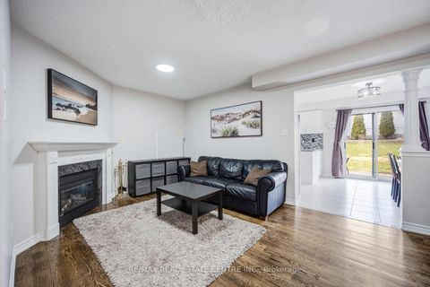 Photo 16 at 3386 Crimson King Circle, Lisgar, Mississauga