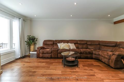 Photo 7 at 39 Cardinal Street, Cundles East, Barrie