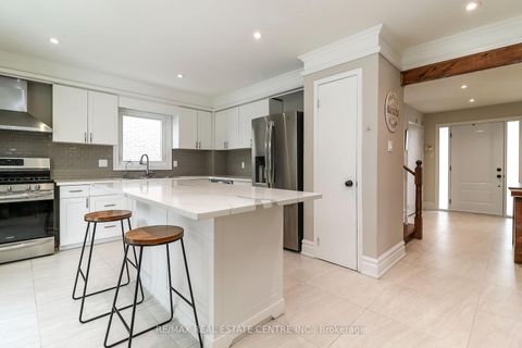 Photo 16 at 39 Cardinal Street, Cundles East, Barrie